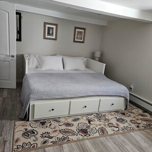 1 bedroom, iron/ironing board, free WiFi, bed sheets