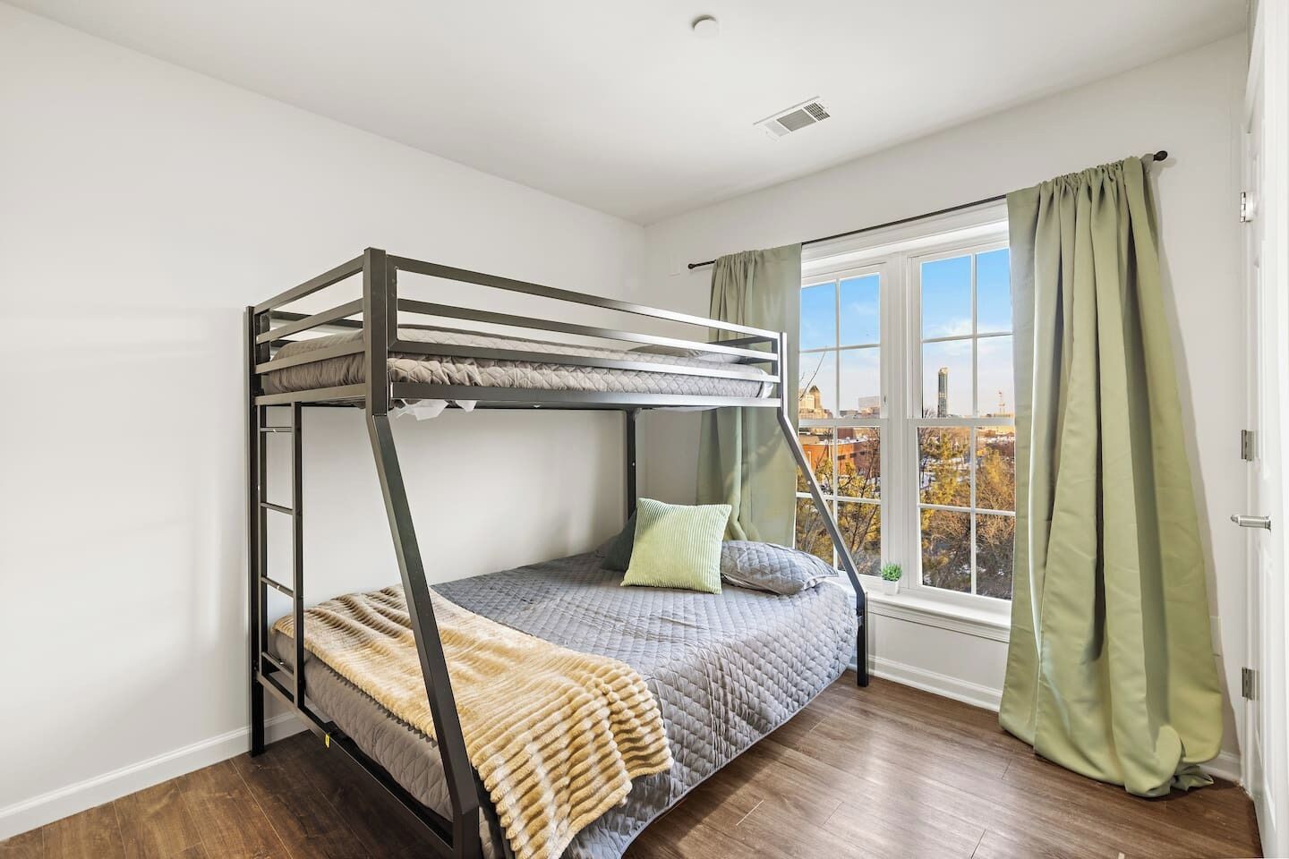 2 bedrooms, desk, iron/ironing board, travel crib