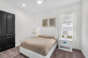 4 Schlafzimmer, Bügeleisen/Bügelbrett, WLAN, Bettwäsche