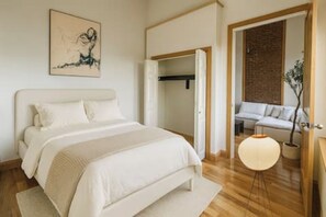 2 chambres, fer et planche à repasser, Wi-Fi, draps fournis