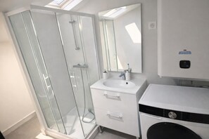 Hair dryer - Family home 10 minutes from the ocean (Talais)