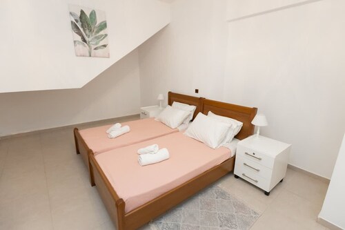 Le Floor Urban Escape Near Thessaloniki Center