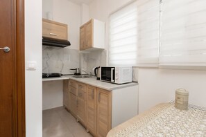 Apartment | 1 bedroom - Le Floor Urban Escape Near Thessaloniki Center (Neapoli-Sykies)