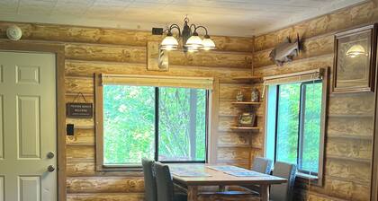 Serene 2-bedroom house in beautiful Gustavus perfect for relaxing getaway