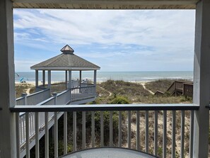 Property grounds - 4 Bedroom Oceanfront Spacious Beach House (Ocean Isle Beach)