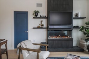 Kondominium Premium, pemandangan gunung | Interior