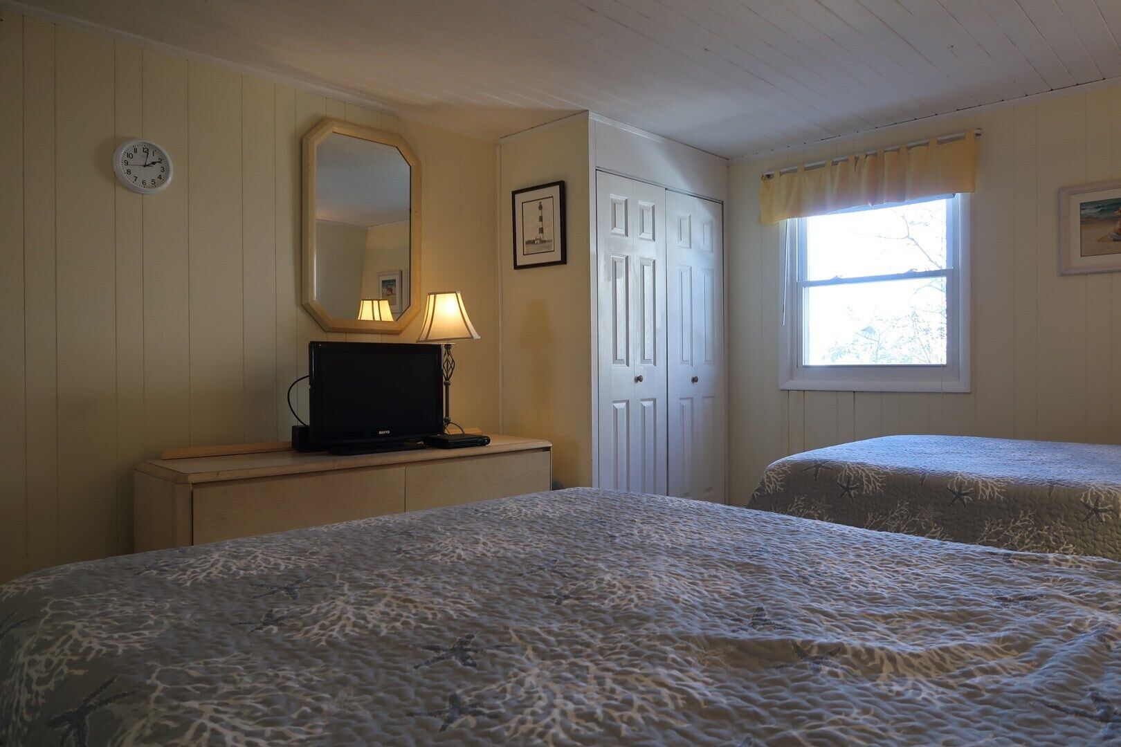 BEDROOM 1