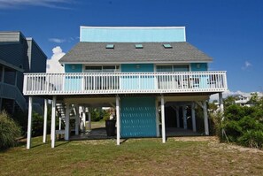 Exterior - Isle Be Seeing You 4 BR Dog Friendly Canal House (Ocean Isle Beach)