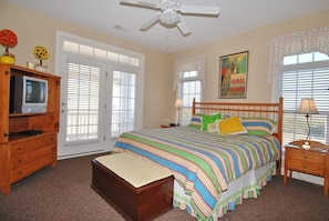 5 bedrooms, Internet - Shore Beats Work 5 BR/5BA Private Pool, Closet to Beach (Ocean Isle Beach)