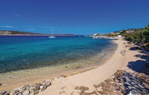 Beach - A2 comfortable apartment with terrace, garden and sea view (Barbat na Rabu)