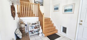 Interior - Oceanfront 6 bedroom beach house (Ocean Isle Beach)