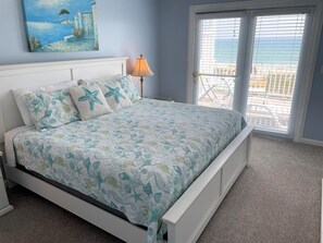 6 bedrooms, Internet - Oceanfront 6 bedroom duplex, shared pool (Ocean Isle Beach)