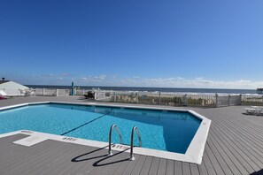 Pool - One bedroom oceanfront condo, private balcony, near pier (Ocean Isle Beach)