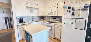 Fridge, microwave, oven, stovetop - Oceanfront 3 br, 2 ba condo, private balcony (Ocean Isle Beach)