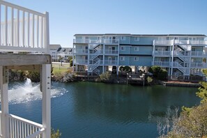 Exterior - 3 br, 2 ba mid-island condo with pools, tennis court (Ocean Isle Beach)