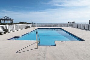 Pool - 3 br, 2 ba mid-island condo with pools, tennis court (Ocean Isle Beach)