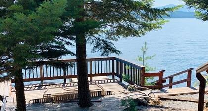 Serene Lake-Front Getaway with Private Dock and Decks for Fun and Relaxation