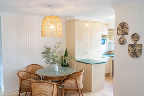 Dining - Two Cozy Burleigh homes in one! Pet friendly and ideal for extended families. (Burleigh Heads)