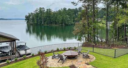 Lake Martin Retreat - Private Dock, Panoramic Views, Amber Sky Sunsets