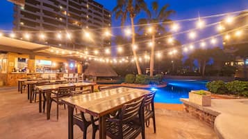 Luxe appartement, niet-roken, uitzicht op oceaan | Buiten dineren