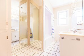 Towels - Spacious House on Kentucky Lake (Benton)