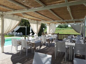 Servei de restauració a l'aire lliure
