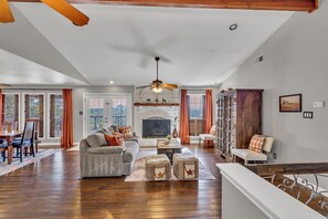 スマートテレビ、暖炉