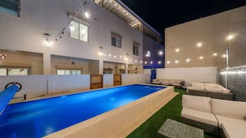 Casa familiar, vista a la playa | Alberca | Alberca al aire libre