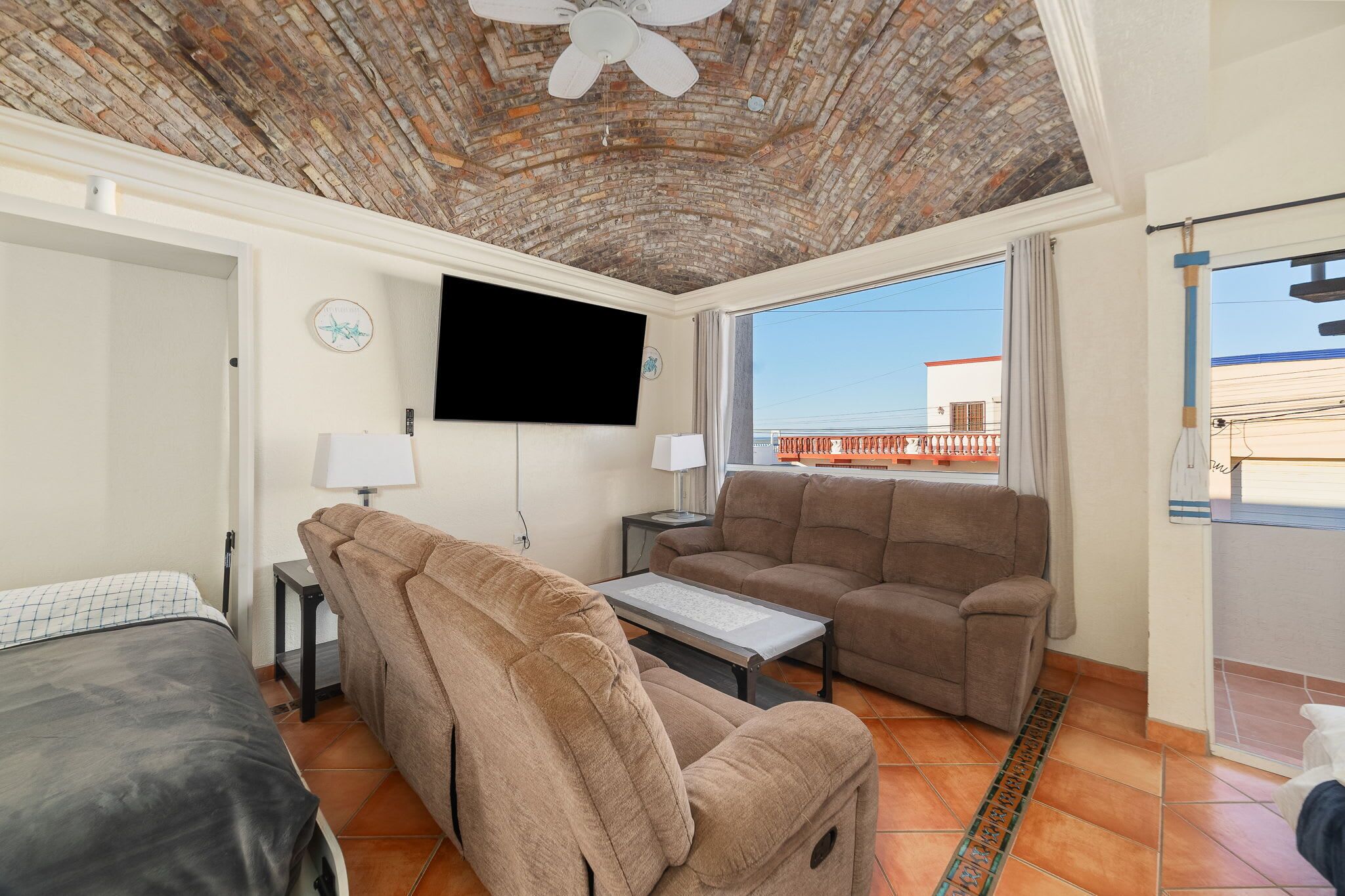 Casa familiar, vista al mar | Área de sala de estar