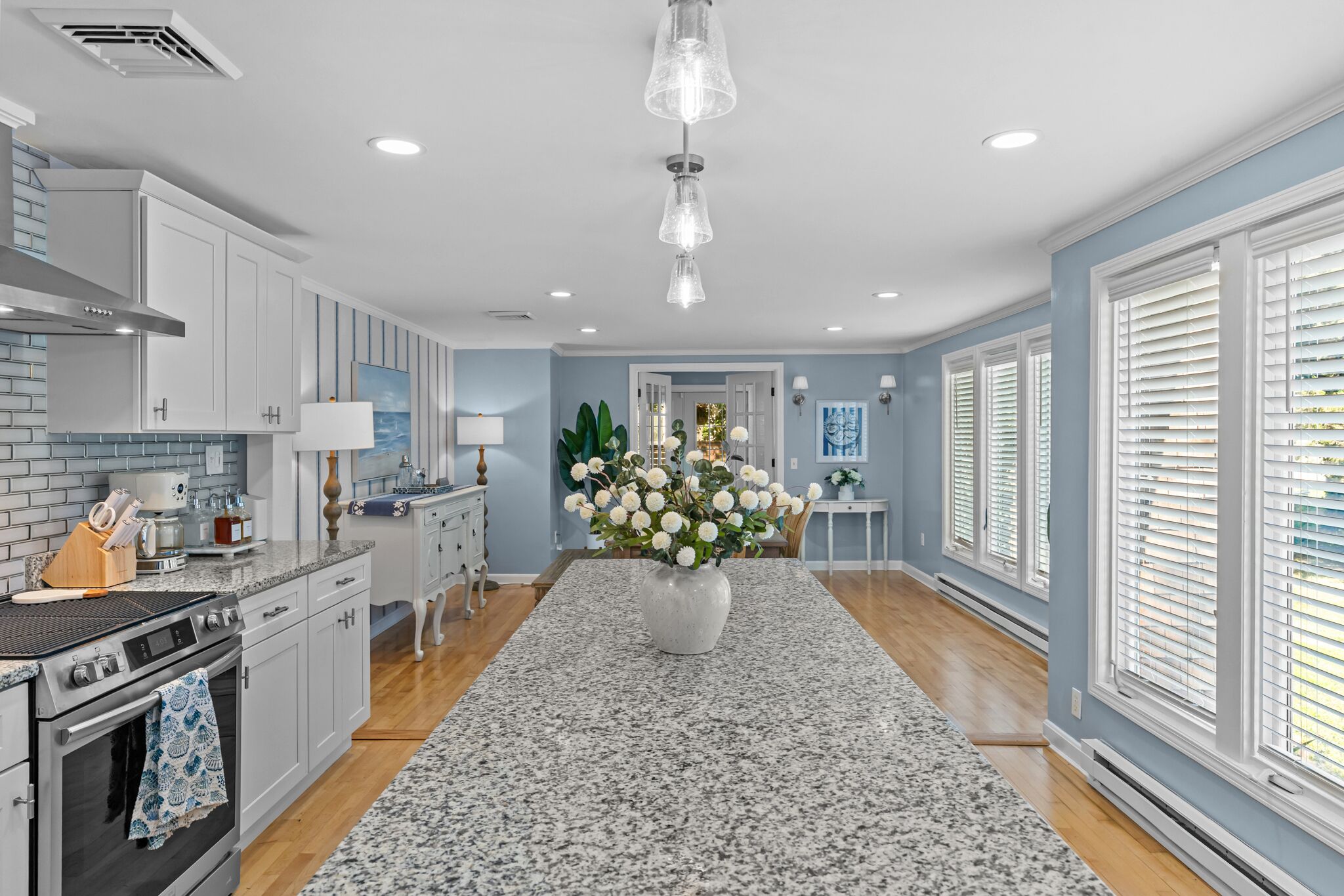 Micro-ondas, fogão, cooktop, lava-louças