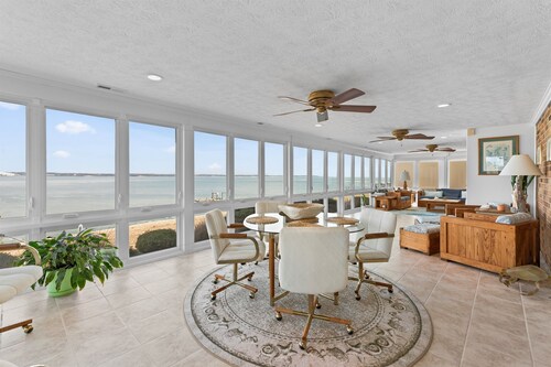 Salt Therapy | Riverfront 4BR Peaceful Haven