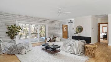 2 dormitoris, un bressol de viatge, wifi gratuïta i roba de llit