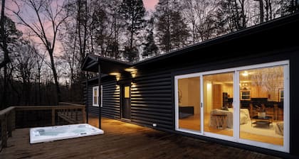Riverfront Modern Cabin | Hot Tub + Scenic Views