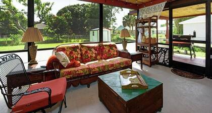 Coastal Comfort Retreat - Pet-Friendly Paradise w/ Fenced Yard, Fire Pit & Lanai