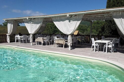 Entire farmhouse with pool in Maremma: ideal for families and groups.