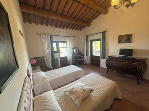 6 camere, Wi-Fi gratuito, lenzuola