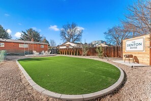 Property grounds - The Aspen is a mid-century modern upstairs unit. (Boise)