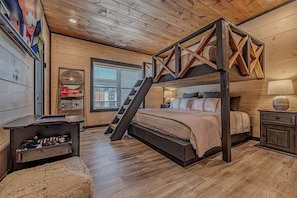 7 bedrooms, desk, travel cot, free WiFi