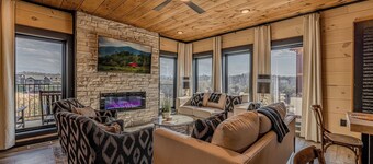 Summer Getaway+Waterpark+Mountain Views+ Indoor Pool+Theater+Hot Tub+EV Charger
