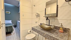 Hårtork och handdukar