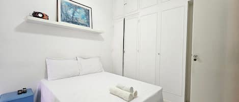 3 chambres, accĂšs Ă Internet, literie fournie