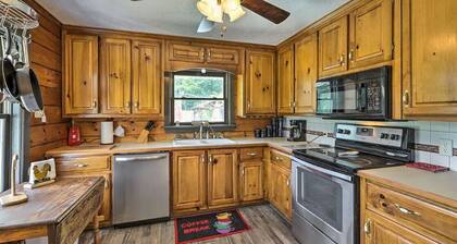 Peaceful 3BR 2.5BA Retreat Near The Marina With Pool And Outdoor Living