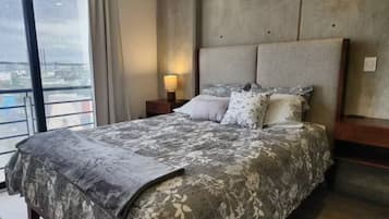 1 camera, Wi-Fi, lenzuola