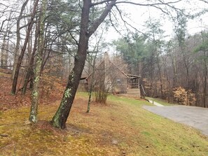 Property grounds - Old Man's Haven - Cabin 2 (Logan)