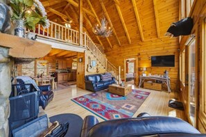 TV, fireplace, table football, books - Mountain View Log Cabin w Hot Tub & Foosball (Bryson City)