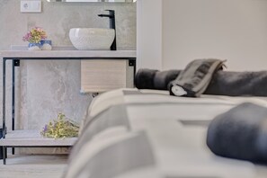 2 sovrum, strykjärn/strykbräda, internet och sängkläder