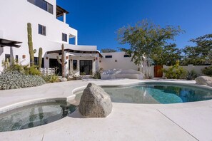 Pool - Modern Oasis: Pristine Villa w/ Pool & Garden (Agua de la Costa)