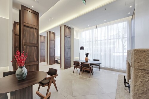 Canary District Luxury Penthouse • Cozy  Bedrooms • Panoramic Views 360° •  Gym