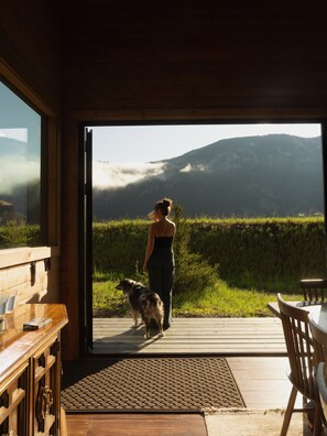 Interior - 1-bedroom cabin with views in Black Hawk perfect for a getaway (Black Hawk)