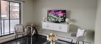 1 Bedroom Apartment on 17 Ave SW